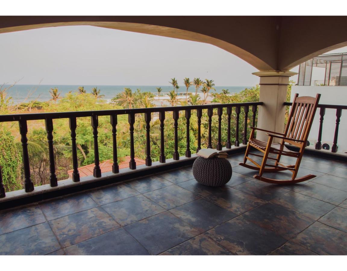 Costa Verde Luxury Seafront Villa チェンナイ エクステリア 写真