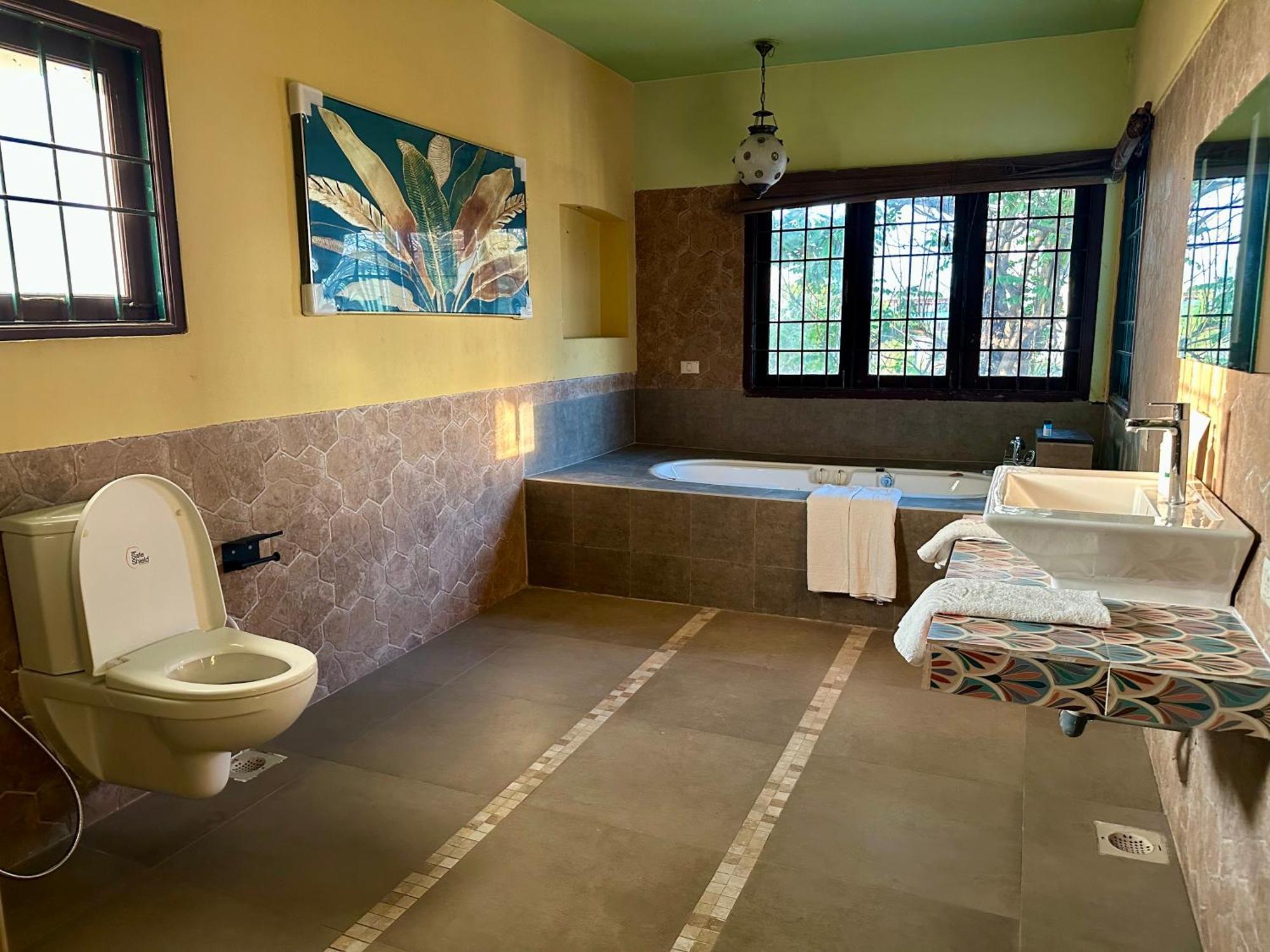 Costa Verde Luxury Seafront Villa チェンナイ エクステリア 写真