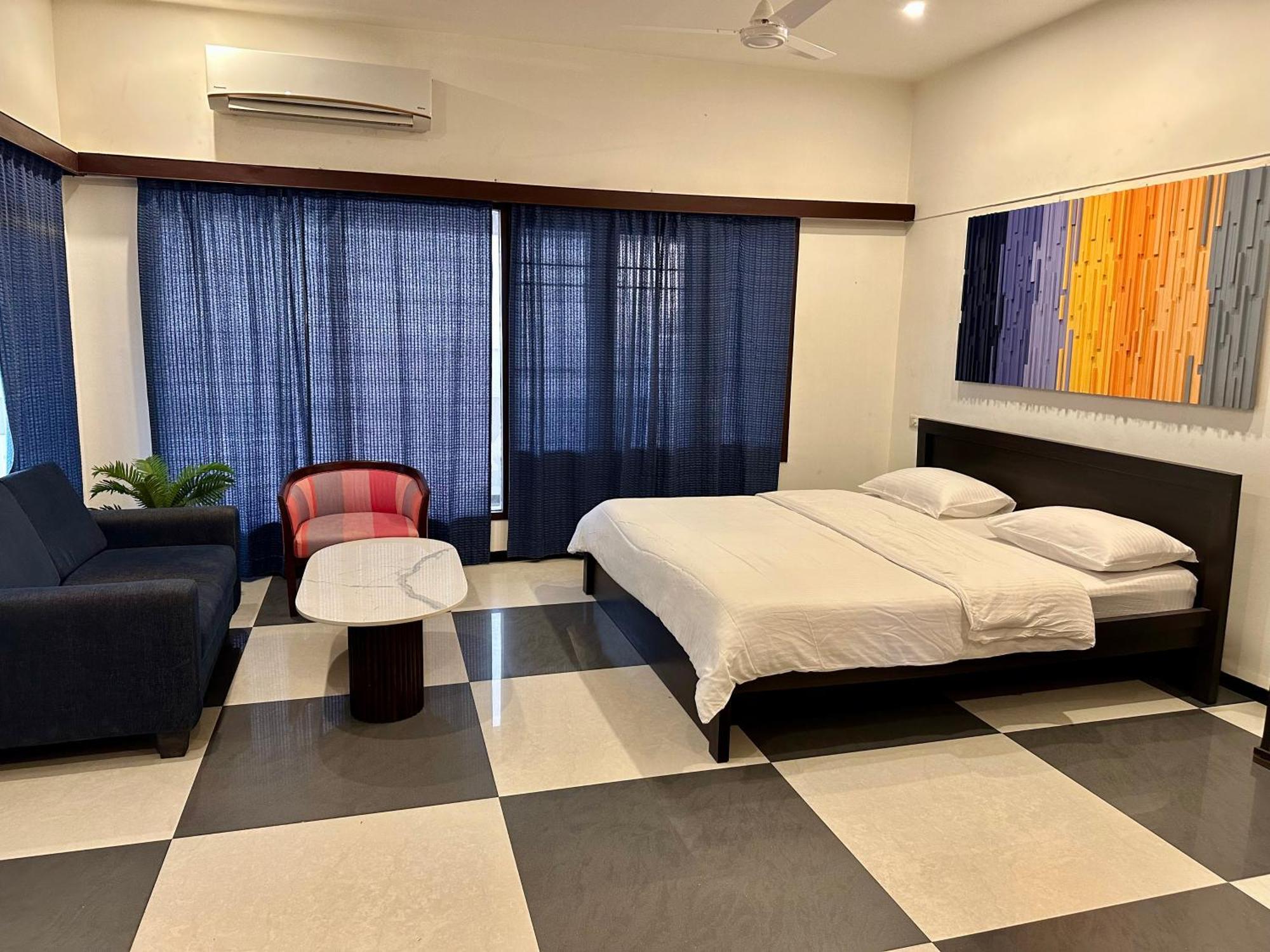 Costa Verde Luxury Seafront Villa チェンナイ エクステリア 写真
